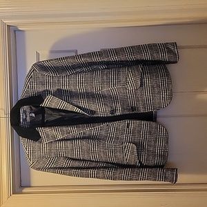 Beautiful blazer with velvet collar